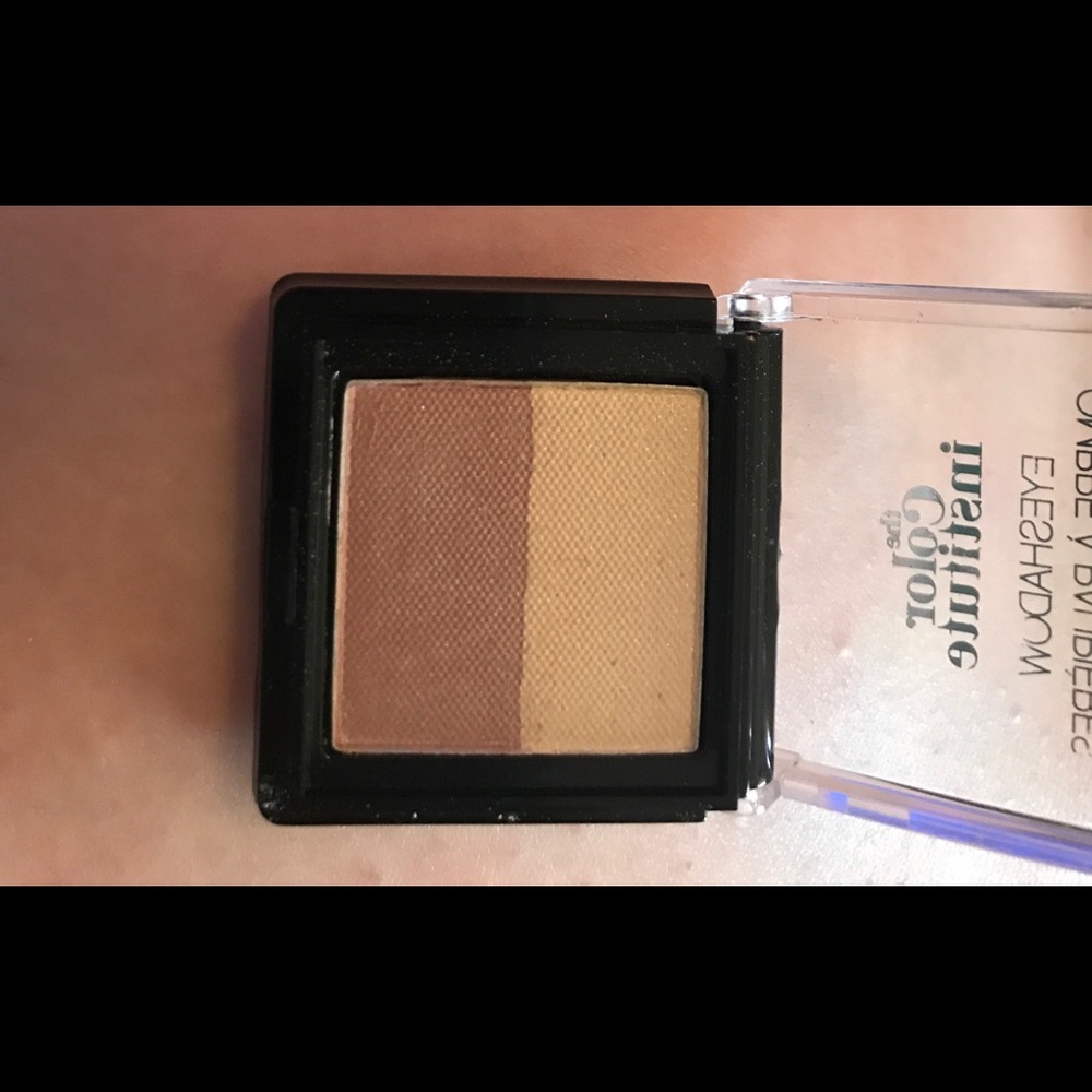 Brand new eye shadow